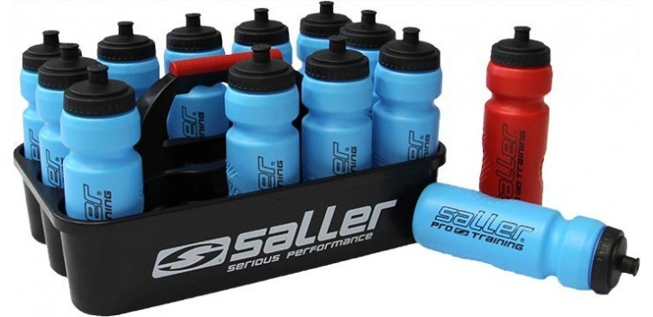 Koszyk z kompletem 12 bidonów Saller